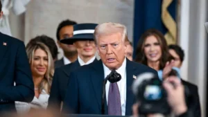 3e8d6610-d759-11ef-83c5-614b7c310125.jpg-300x169 Donald Trump: Saída da OMS, Acordo de Paris e Polêmicas